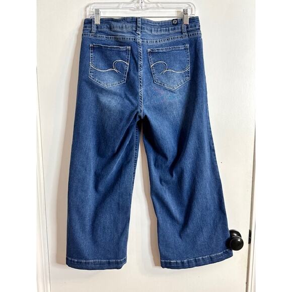 High Rise Cropped Wide Legged, Our Republic For All Jeans, Women's Size 10 - Picture 5 of 9